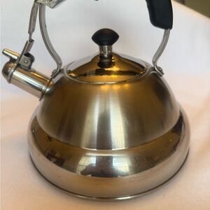 Vintage Classic Stainless Steel Whistling Tea Kettle - Silver
